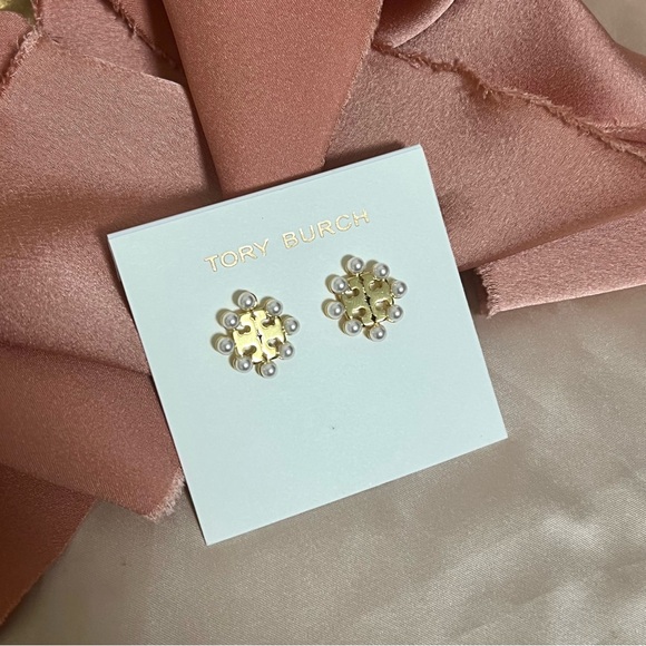 Tory Burch Kira Imitation Pearl Stud Earrings Womens Designer Earrings - Picture 4 of 6